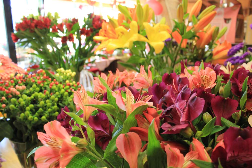 Blumenstrauß bestellen, Lokales Blumengeschäft, 1100 Wien